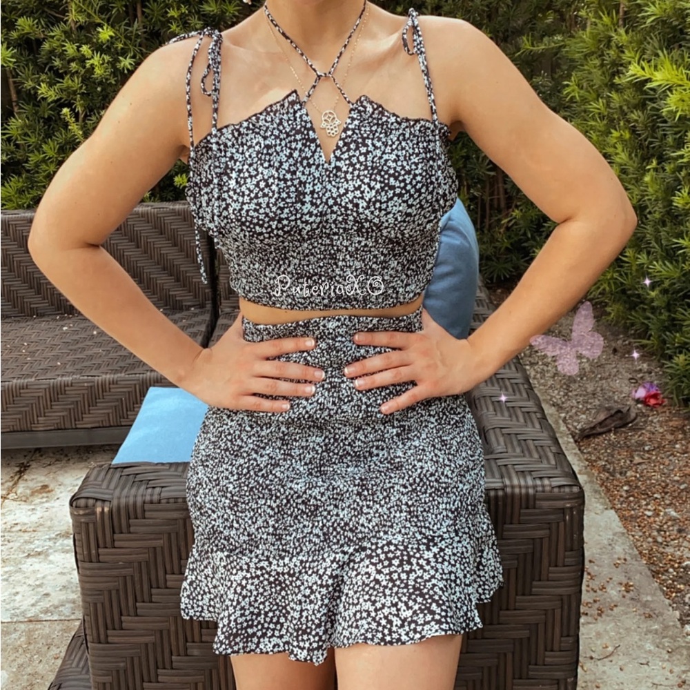 Black & White Ruched Floral Skirt and Top Set | Medium